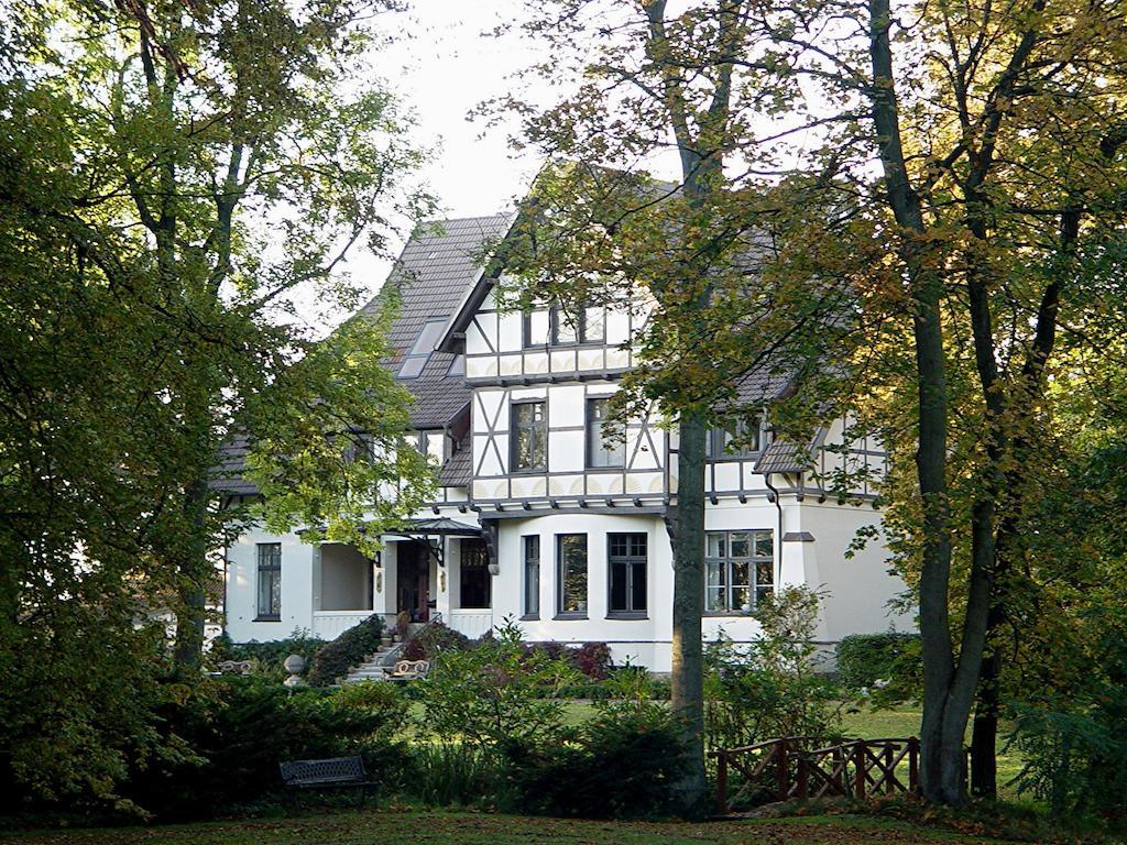 Gutshaus Kubbelkow Hotel Bergen Auf Rugen Eksteriør billede